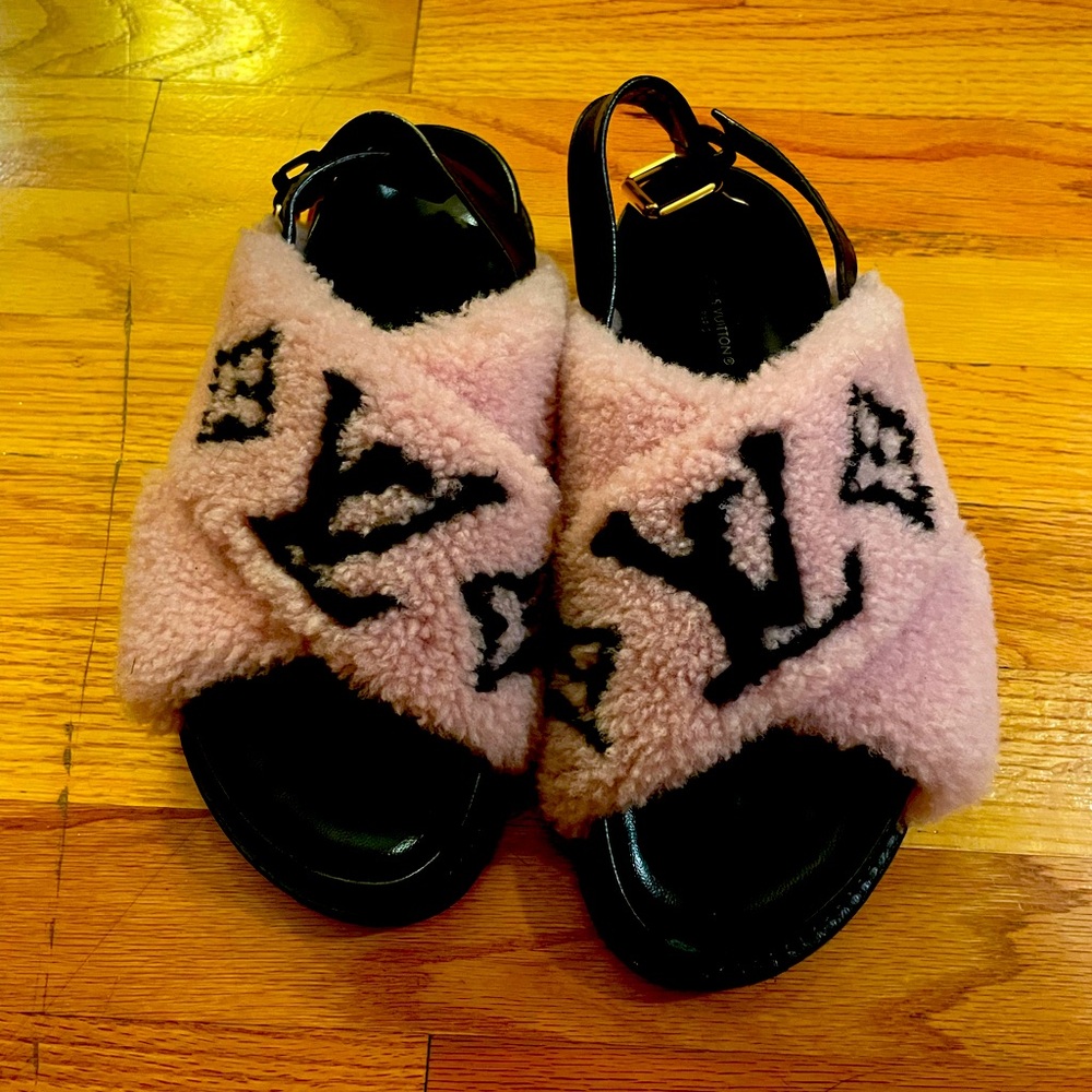 Louis Vuitton Paseo Sandals